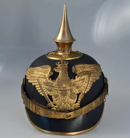 Prussian Grenadier Officers Pickelhaube - Mint. Visuel